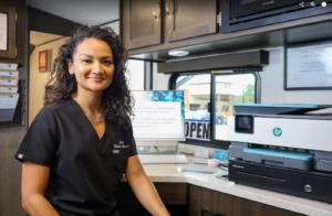 Chiropractor near me in Spanish: Raleigh clinic with bilingual care, affordable prices and professional care with no insurance required.